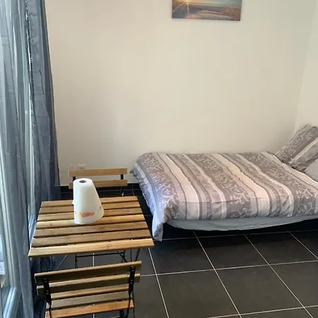Belle Maisonnette Au Coeur De Centre Appartamento
